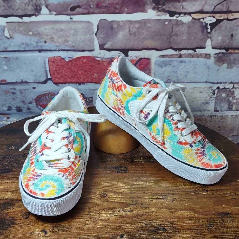 AIRWALK "Harley" Tie Dye Canvas Sneakers